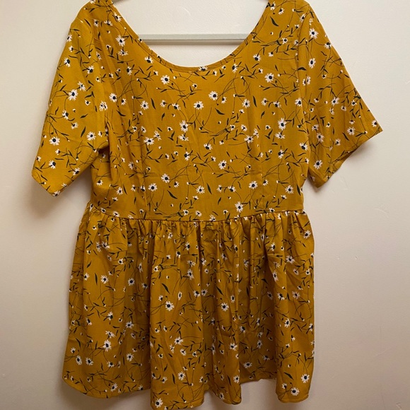 Yellow top - Picture 3 of 3